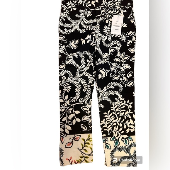Zara Pants - Zara Black/Cream w/Floral Hem Ankle Pants , 38/6 cotton/elastane blend